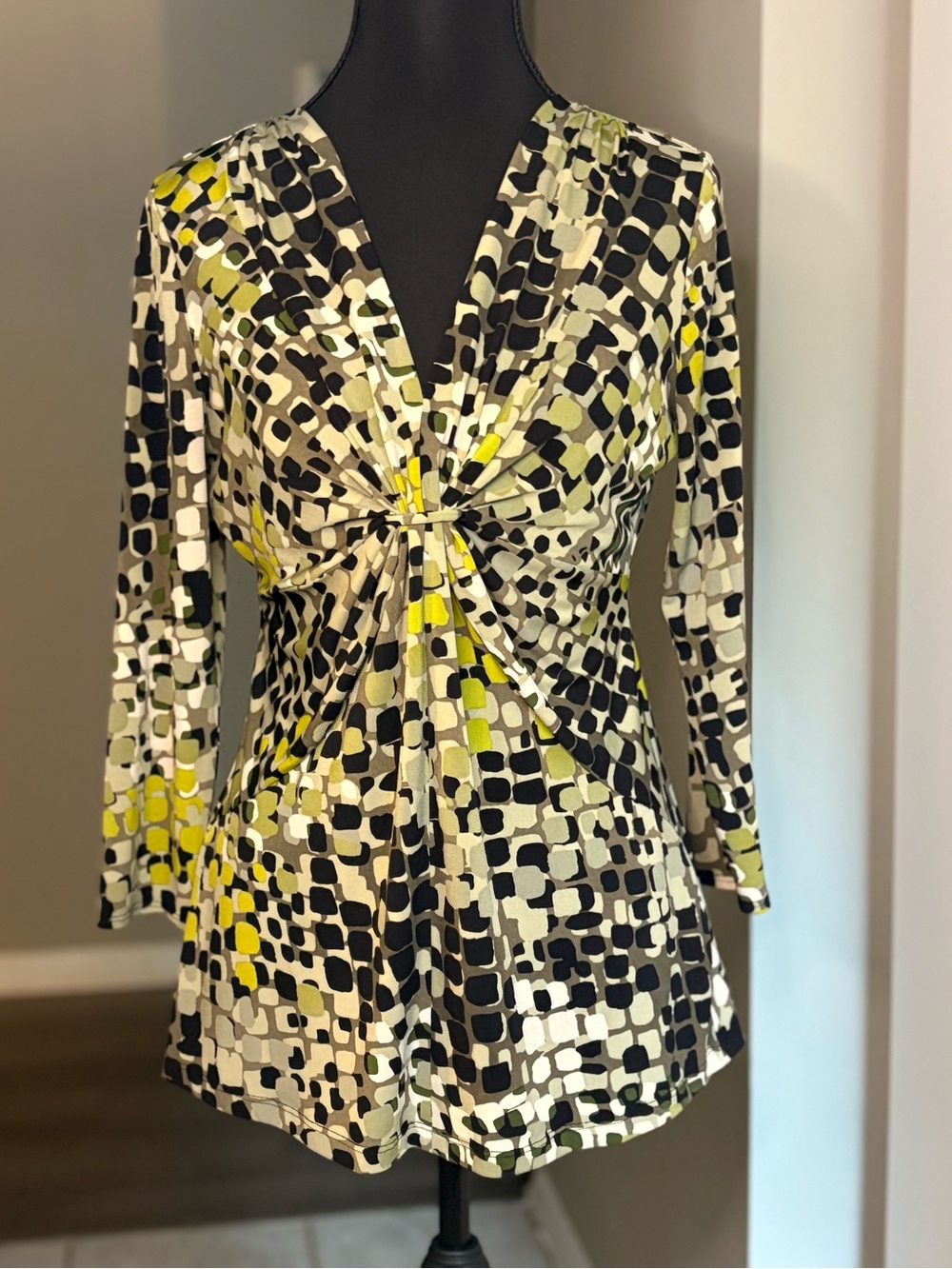 Chaus Printed Twist-Front Long Sleeve Top - Black, Cream & Yellow
